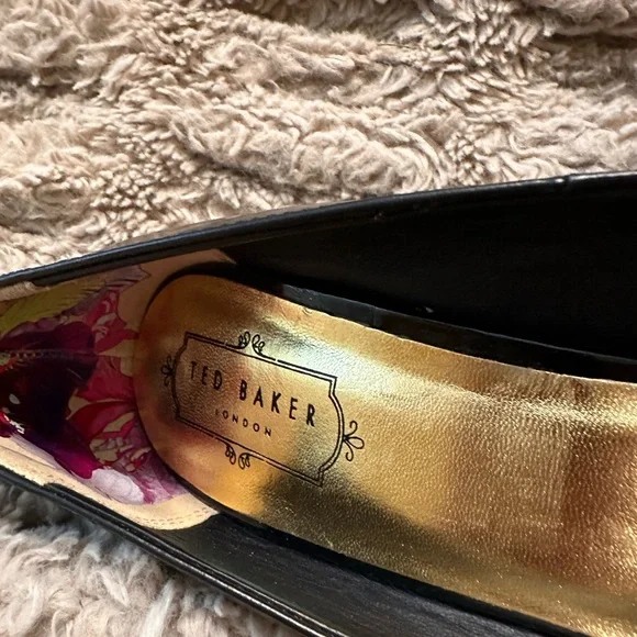 NEW Ted Baker London Saysa Stilleto black/ gold size US10/ UK8 - Picture 8 of 10